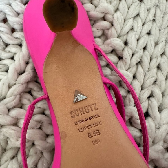 🩷🩷 hot pink/Barbie pink strappy kitten Schutz heels 8.5 🩷🩷 - Picture 6 of 6